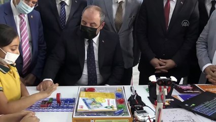 ŞANLIURFA - Bakan Varank, Şanlıurfa'da açılışlarını yaptığı merkezleri ziyaret etti (1)