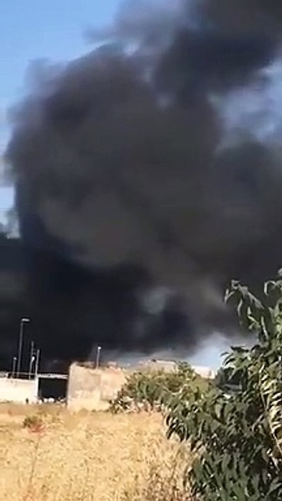Andria: incendio in un deposito in via Ospedaletto