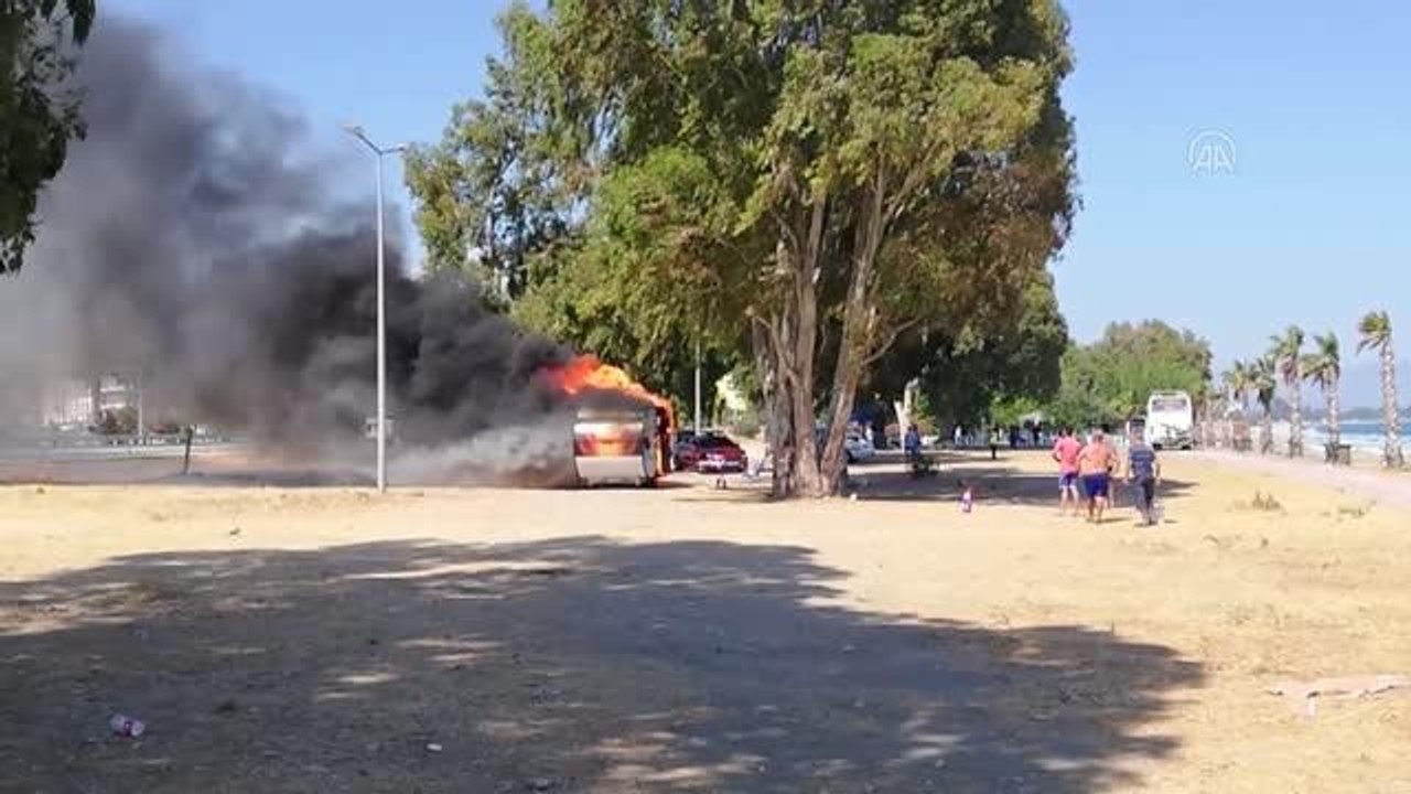 Çekme karavan yandı