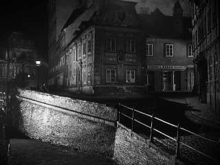 Orson Welles appears in The Third Man HD