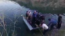 Son dakika haber! GAZİANTEP - Balık tutmak isterken Fırat Nehri'ne düşen genç hayatını kaybetti