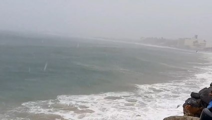 Hurricane Enrique nears southwestern Mexico