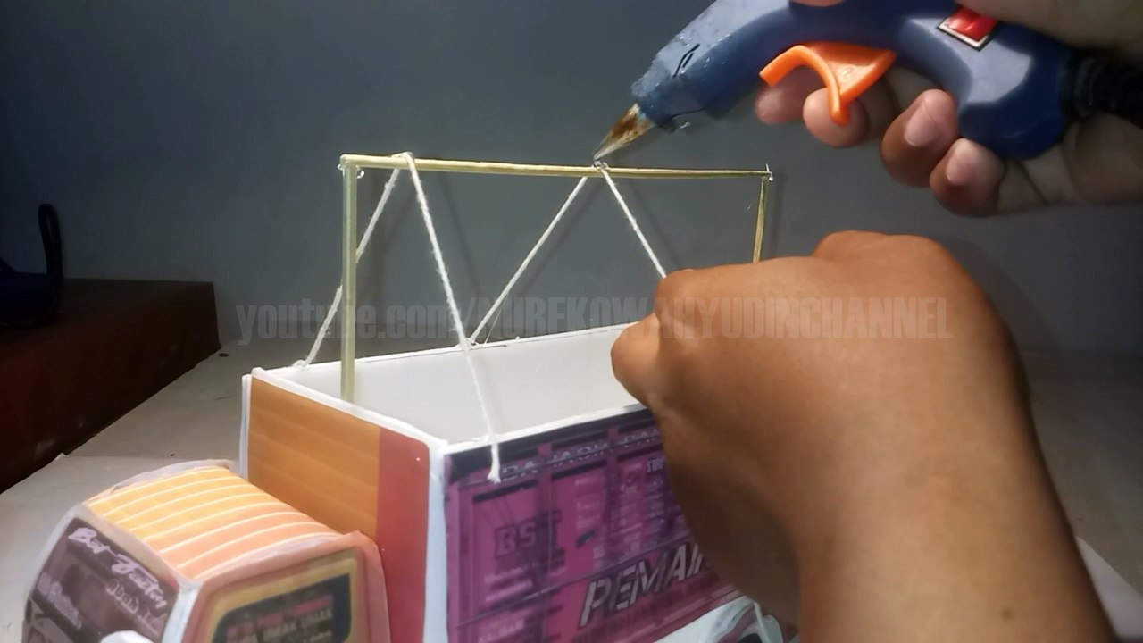 IDE KREATIF| cara membuat truk oleng dari kardus bekas