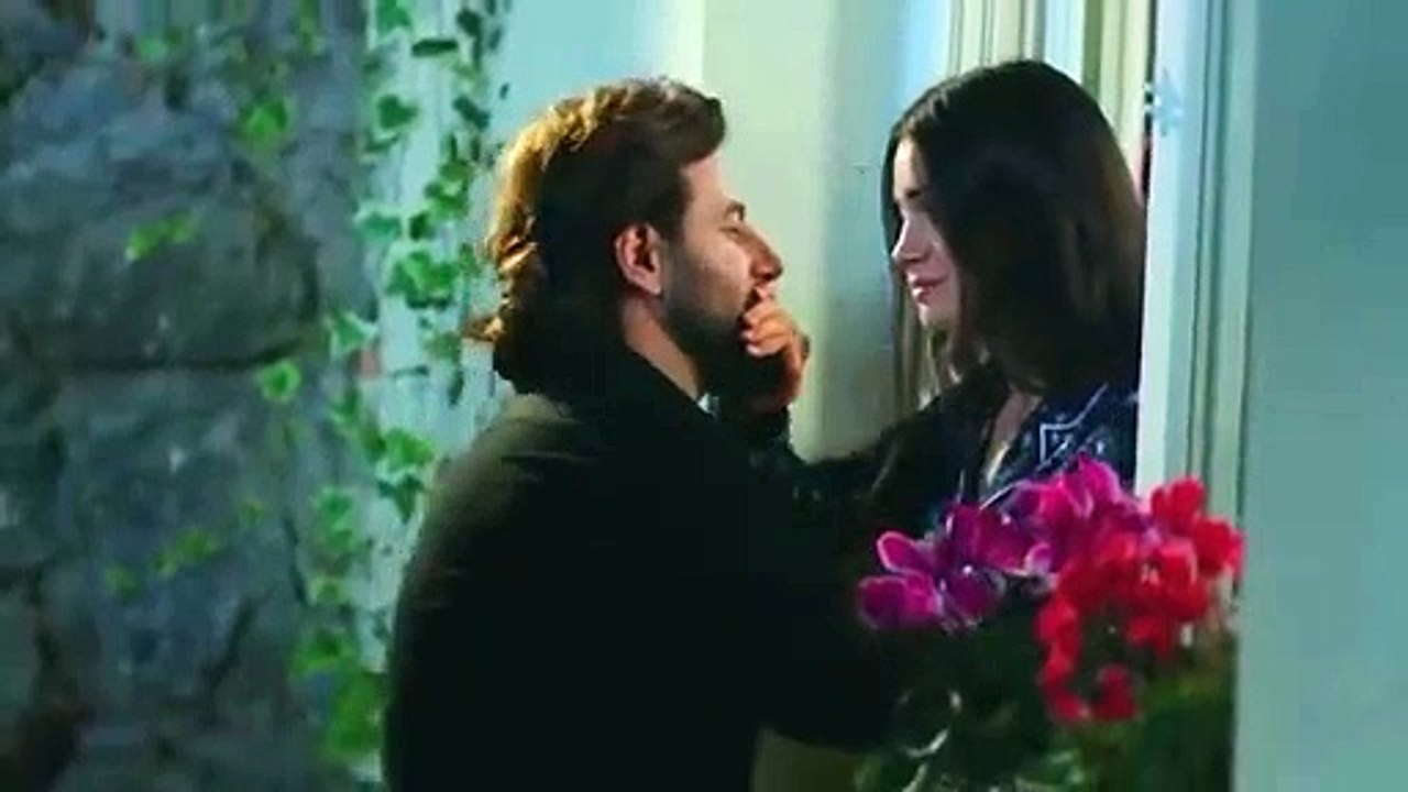 Give Me A Kiss  Best Love Moments ❤ 2k19 Couple Virals