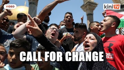 Palestinian mourners call for change at funeral of Abbas critic