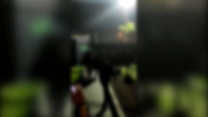 Vídeo mostra clientes em debandada após estabelecimento ser lacrado por forças de segurança