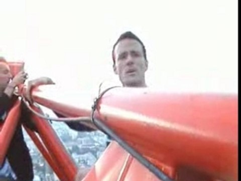 Tractions sur une grue