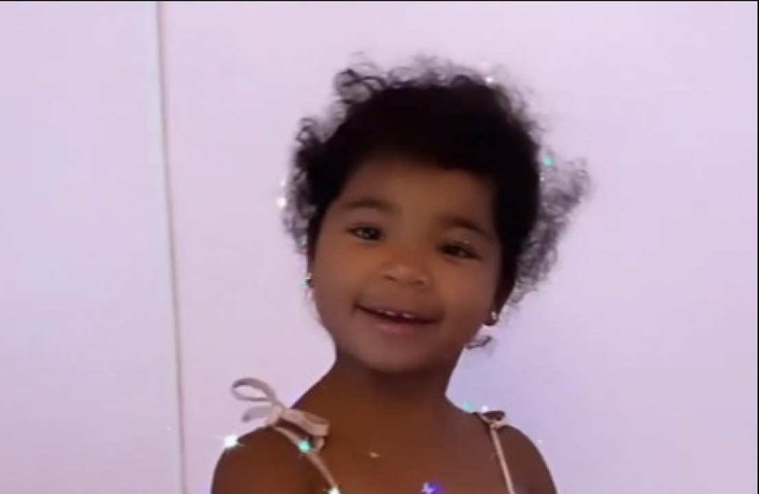 What special birthday gift did Khloe Kardashian get from daughter True?