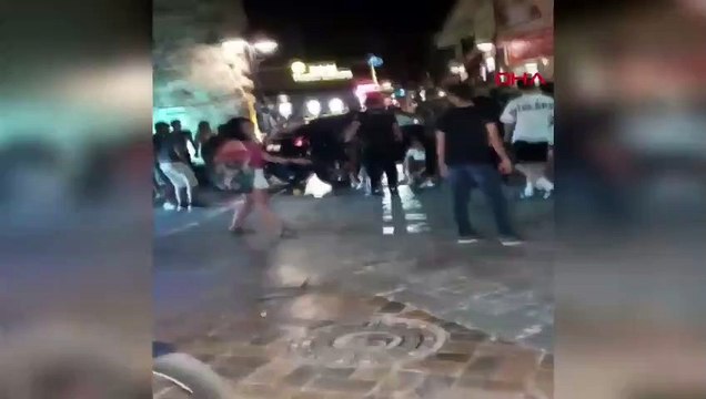 Tatil cennetinde şoke eden görüntüler: Kafasına vur!