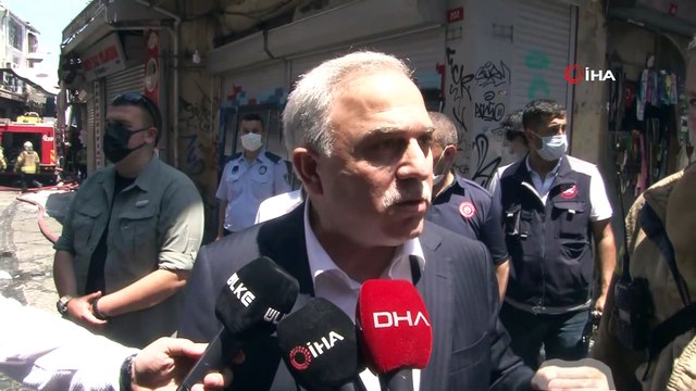 Fatih’te oyuncak deposunda çıkan yangın 1 saat süren çalışma sonucu kontrol altına alındı