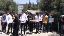 DİYARBAKIR - Üniversite sınavına giren gençler Kılıçdaroğlu'na 1 liralık tazminat davası açtı