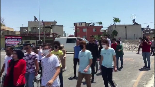 ADANA - Üniversite sınavına giren gençler, Kılıçdaroğlu'na 1 liralık manevi tazminat davası açtı