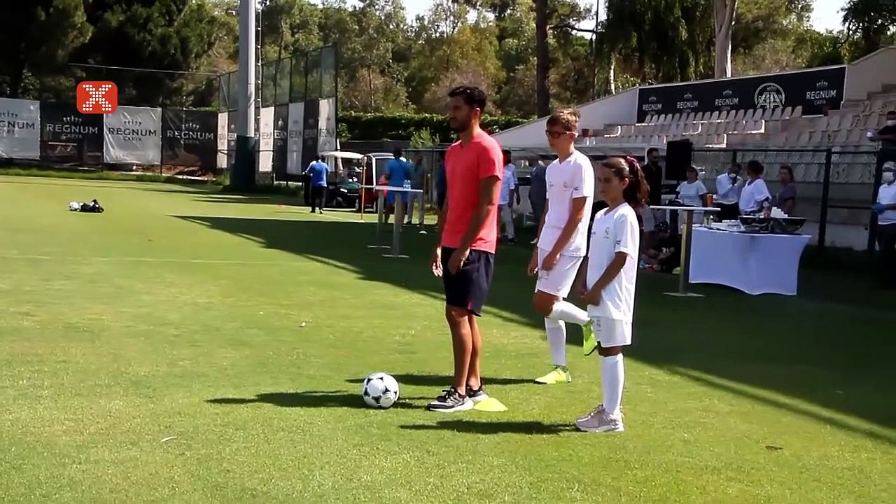 Nuri Şahin, Real Madrid futbol okulunun açılışında