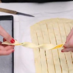 Bastoncini di pasta sfoglia al formaggio!