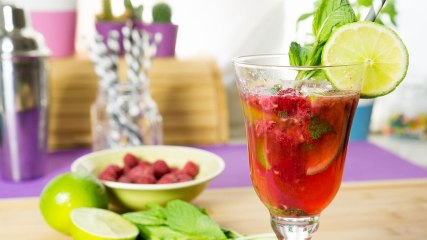 Himbeer Mojito selbst gemacht. So geht's.