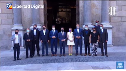 Recibimiento entre aplausos a los indultados del 1-O en el Palau de la Generalidad