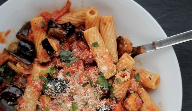 Essential Pantry Staples for Healthy Dinners That Are Quick, Easy, and Cheap