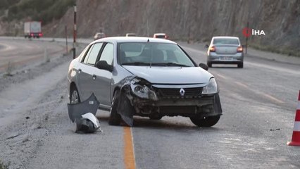 Hatalı sollama yaptı, kamyonetin altında kalmaktan son anda kurtuldu