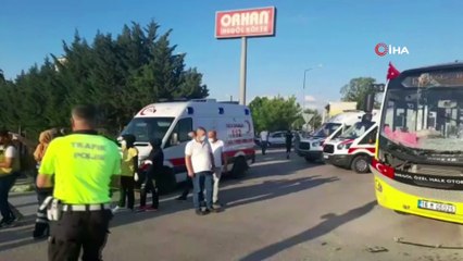 Otobüsler çarpıştı, karayolu ulaşıma kapandı: 1'i ağır 2 yaralı