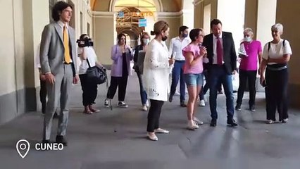 Salvini, prima volta senza mascherina al processo contro De Benedetti a Cuneo