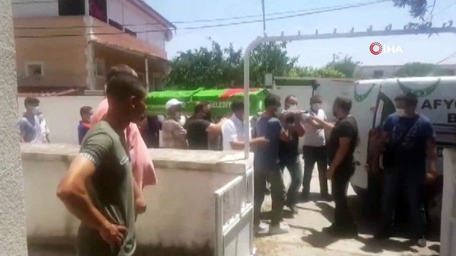 Genç öğretmen, gözyaşları içinde toprağa verildi