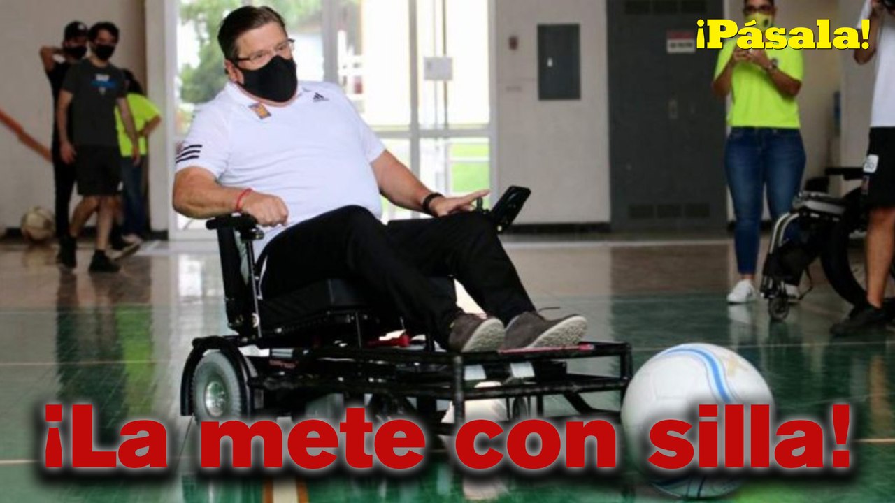 ¡El Piojo Herrera la sabe meter hasta en silla de ruedas! 
