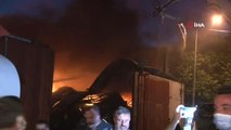 Başkent'te Atık kağıt geri dönüşüm tesisinde yangın: 1 itfaiye eri 2 işçi dumandan etkilendi