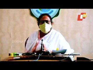 West Bengal CM Mamata Attacks Centre Over Vaccine Gap