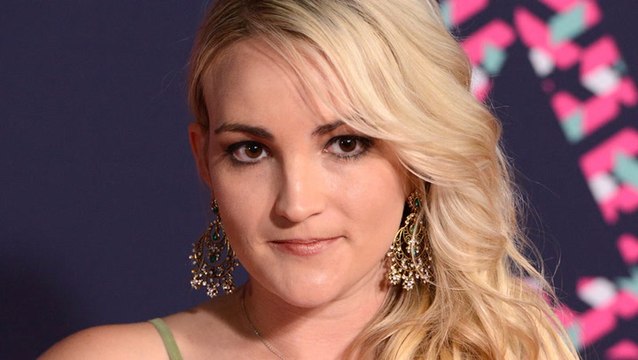 Jamie Lynn Spears Supports Britney Spears Following Conservatorship Testimony | THR News