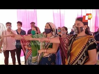 Watch- Odisha Minister Administers Pledge To ASHA Workers On Covid Norms