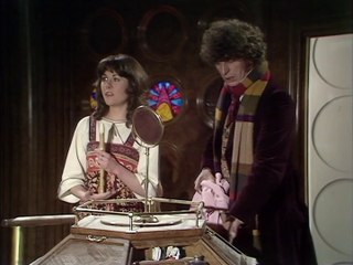 Doctor Who clásico Temporada 14 episodio 1 "The Masque of Mandragora part 1" (subtítulos en español)