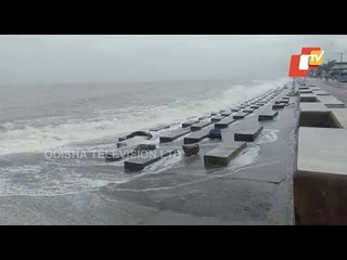 Télécharger la video: Cyclone Yaas- Live Visuals From Jaleswar, Balasore