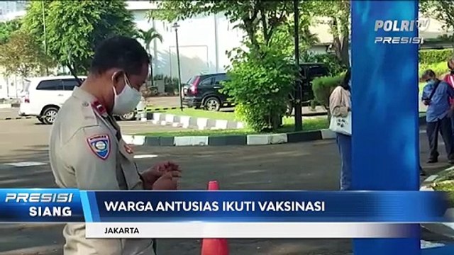 Ratusan Warga Ikuti Vaksinasi Covid-19 Massal di Hotel Borobudur