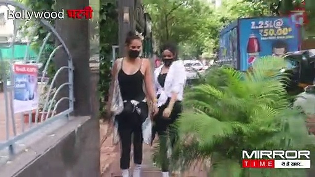Neha Sharma, Tara Sutaria Spotted at Bandra | Bollywood Chatni