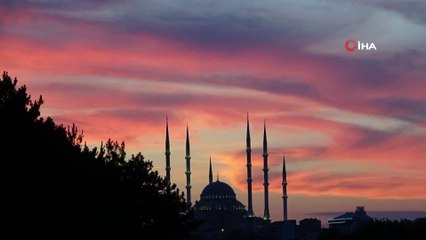 - İstanbul’da kartpostallık günbatımı