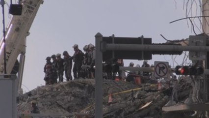 Aumentan a 11 los muertos por el derrumbe y prometen "investigación completa"