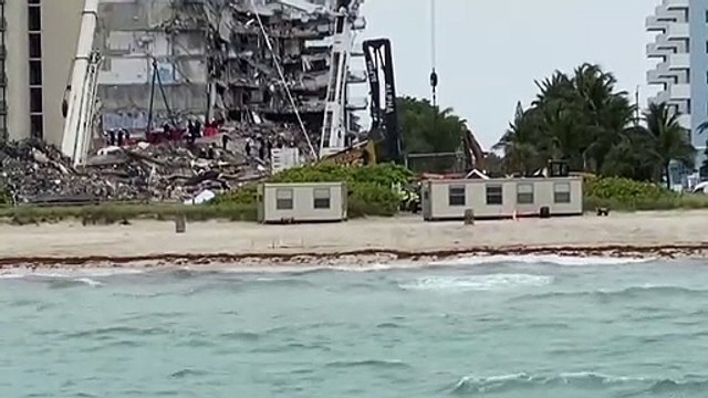 11 قتيلا على الأقل في انهيار المبنى في فلوريدا