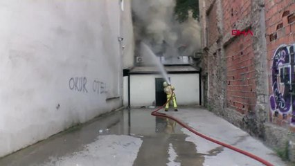 Son dakika haberleri... KADIKÖY'DEKİ YANGINDA GENÇ MÜZİSYEN HAYATINI KAYBETTİ