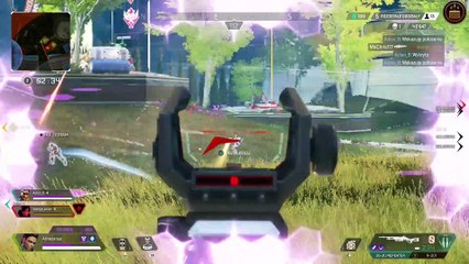 Apex Legends - lots of action in a small shelter, Loba Season 8 Gameplay
