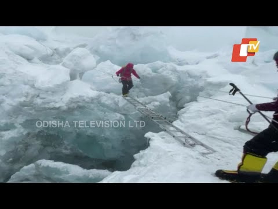 Hong Kong Woman Sets Record As Fastest Climber To Scale Mount Everest