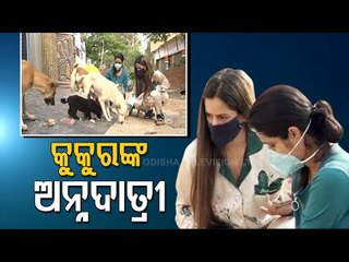 Two Girls From Udhampur Feed Stray Dogs During Covid Times