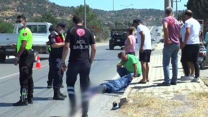 Son dakika haberleri: Yürekleri dağlayan kaza... Ölen babasının başından bir an olsun ayrılmadı