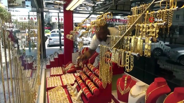 Diyarbakır’daki kuyumcu esnafından vatandaşlara uyarı: “Ucuz altın yok, sahtekarlık vardır