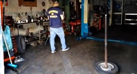 Palermo - Scoperta officina abusiva: sequestrati locale e attrezzature (29.06.21)
