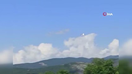 Mecburi iniş yapan uçak bir süre önce böyle görüntülenmiş: "Eyvah eyvah düşecek"