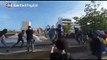 Un grupo de energúmenos derriba una estatua centenaria de Cristóbal Colón en Barranquilla al grito de 
