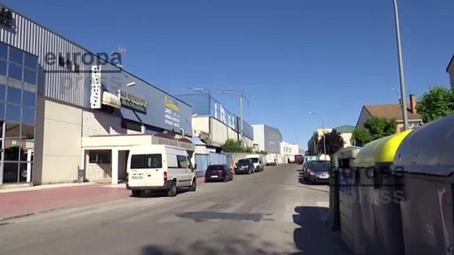 José Luis Moreno llega a los estudios en un furgón policial para realizar el registro