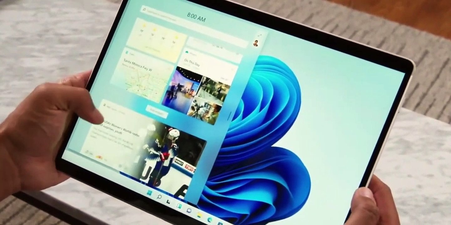 Windows 11 Reactions_ It Runs Android Apps! (Kinda)