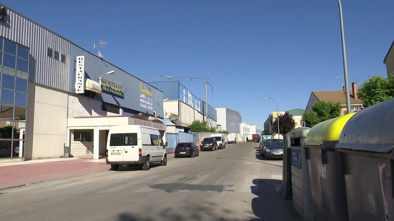 José Luis Moreno llega a los estudios en un furgón policial para realizar el registro