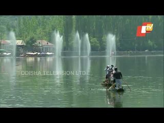 Dal Lake Cleaning Drive Underway With Covid Restrictions In Place